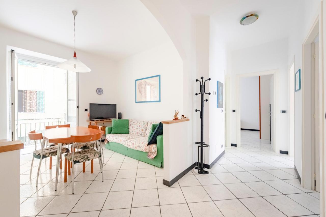 Joivy Cosy Flat With Parking In Chiavari Exterior foto